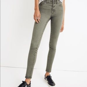 Madewell petite 9” garment dyed skinny jeans